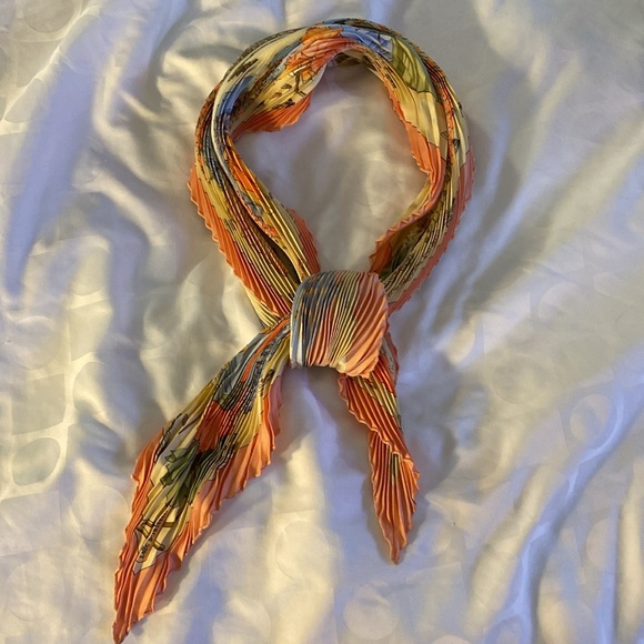 Hermès Multicolor Silk Scarf - Picture 7 of 8
